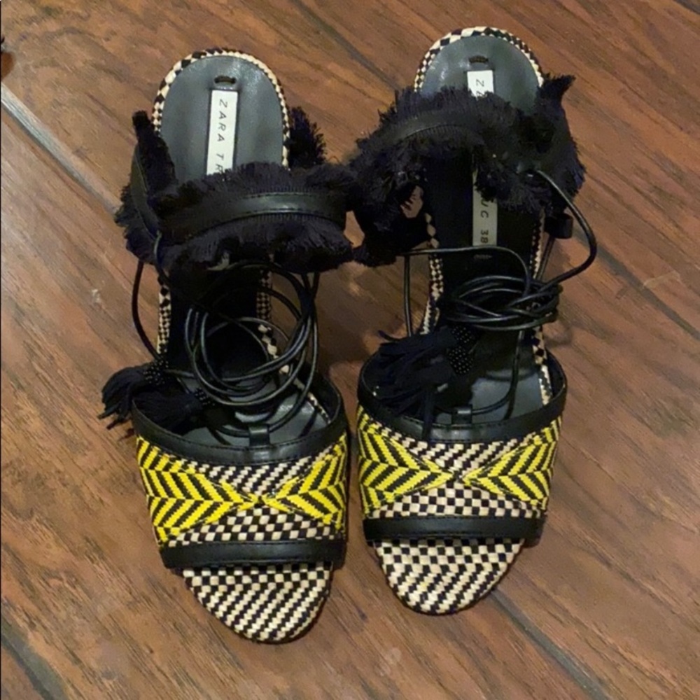 ZARA Trafaluc Multicolor Tribal Woven Lace-Up Heels